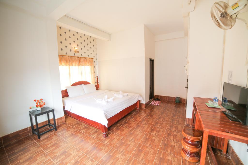 Maylay Guesthouse Vang Vieng Bagian luar foto