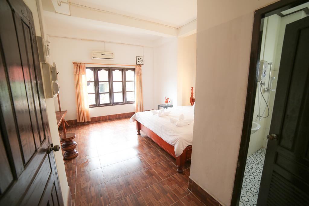 Maylay Guesthouse Vang Vieng Bagian luar foto