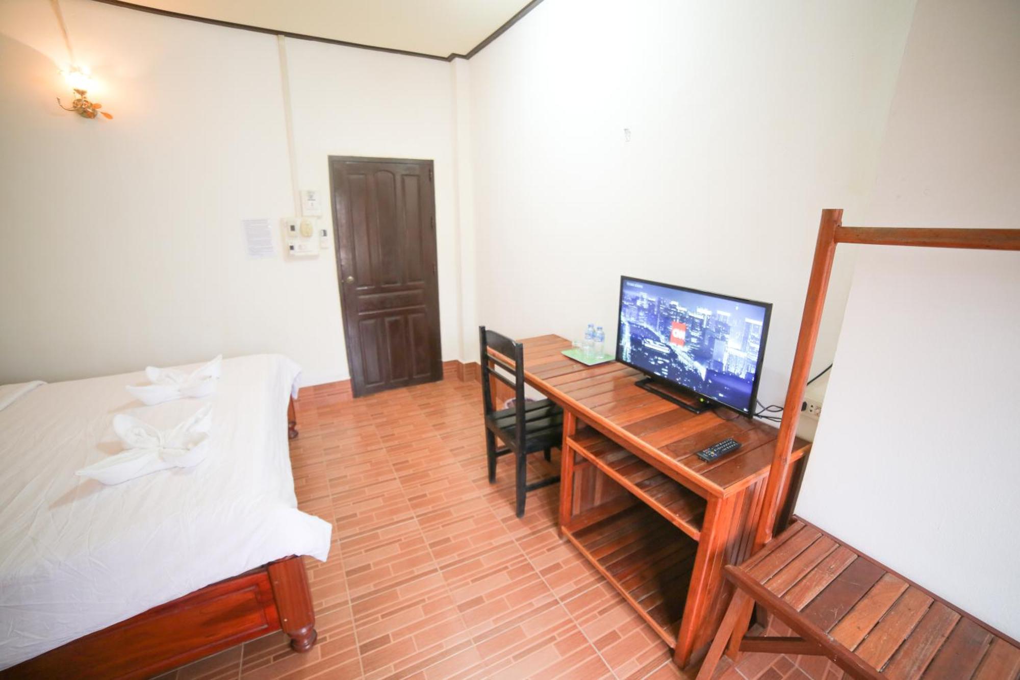 Maylay Guesthouse Vang Vieng Bagian luar foto